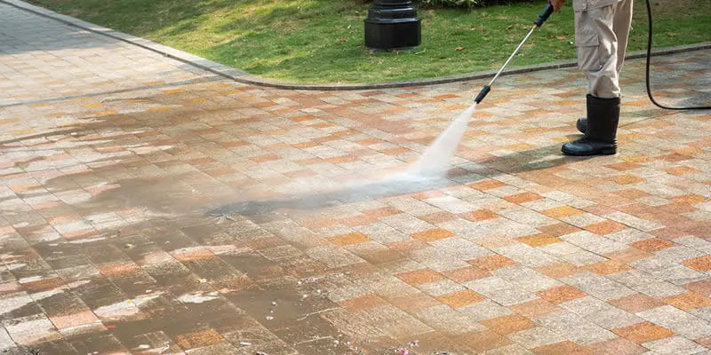 What’s the Best Patio Cleaner? Your Guide to Choosing the Perfect Solution